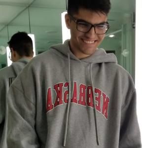 Meet your Posher, Simon